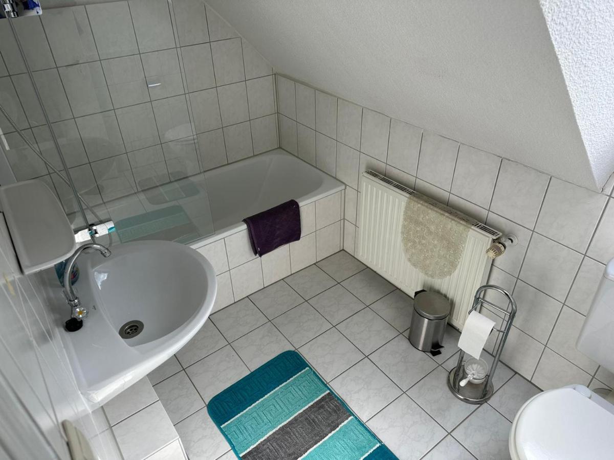 Zentrale Doppelbettzimmer Nordenham Exterior foto