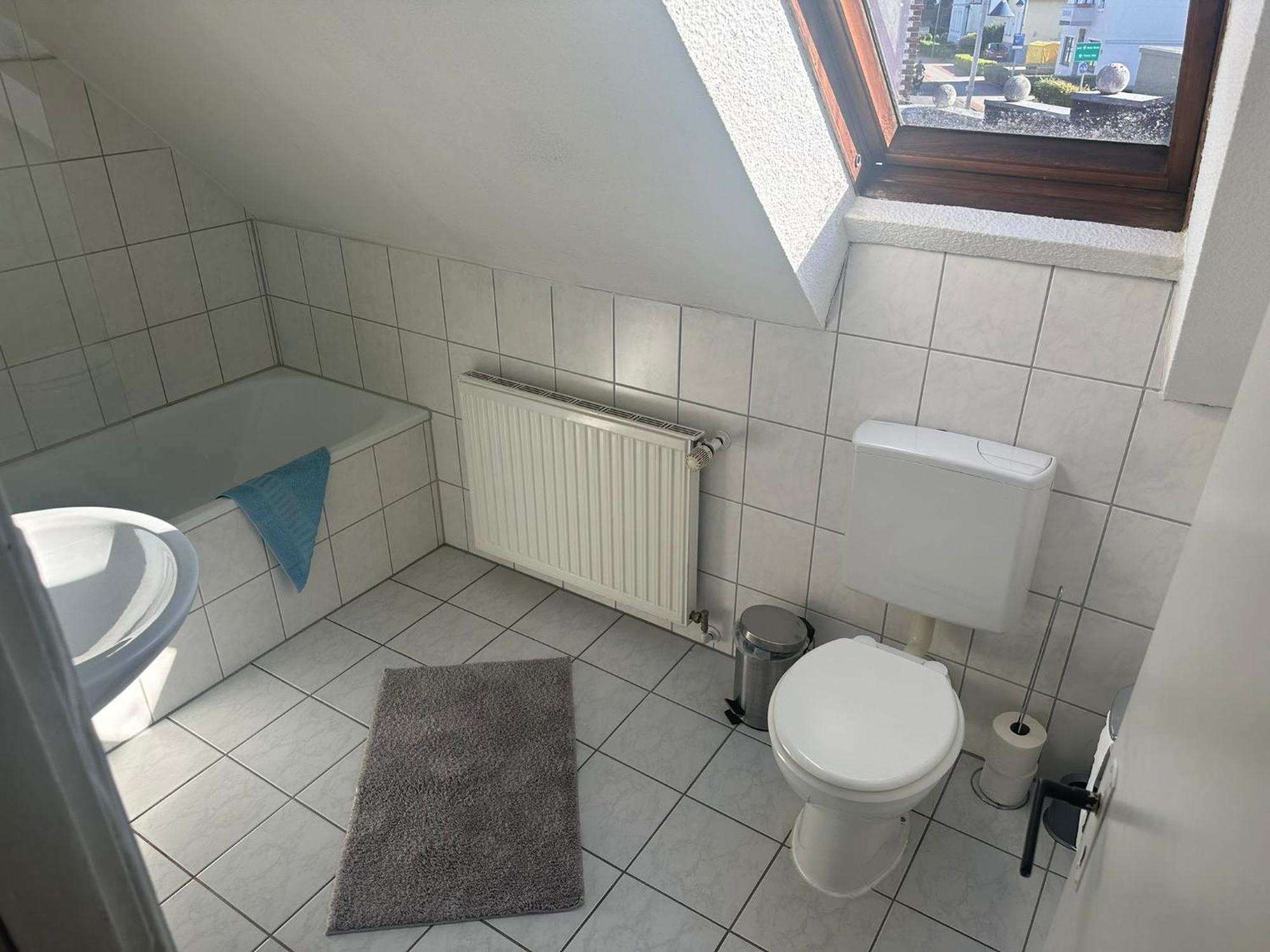 Zentrale Doppelbettzimmer Nordenham Exterior foto